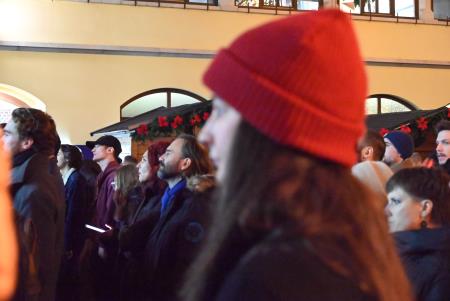 Včeraj je prvi koncert Pravljičnega Kamnik privabil število obiskovalcev (35)